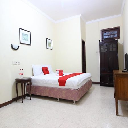 Reddoorz @ Mantrijeron 2 Hotel Yogyakarta Exterior foto