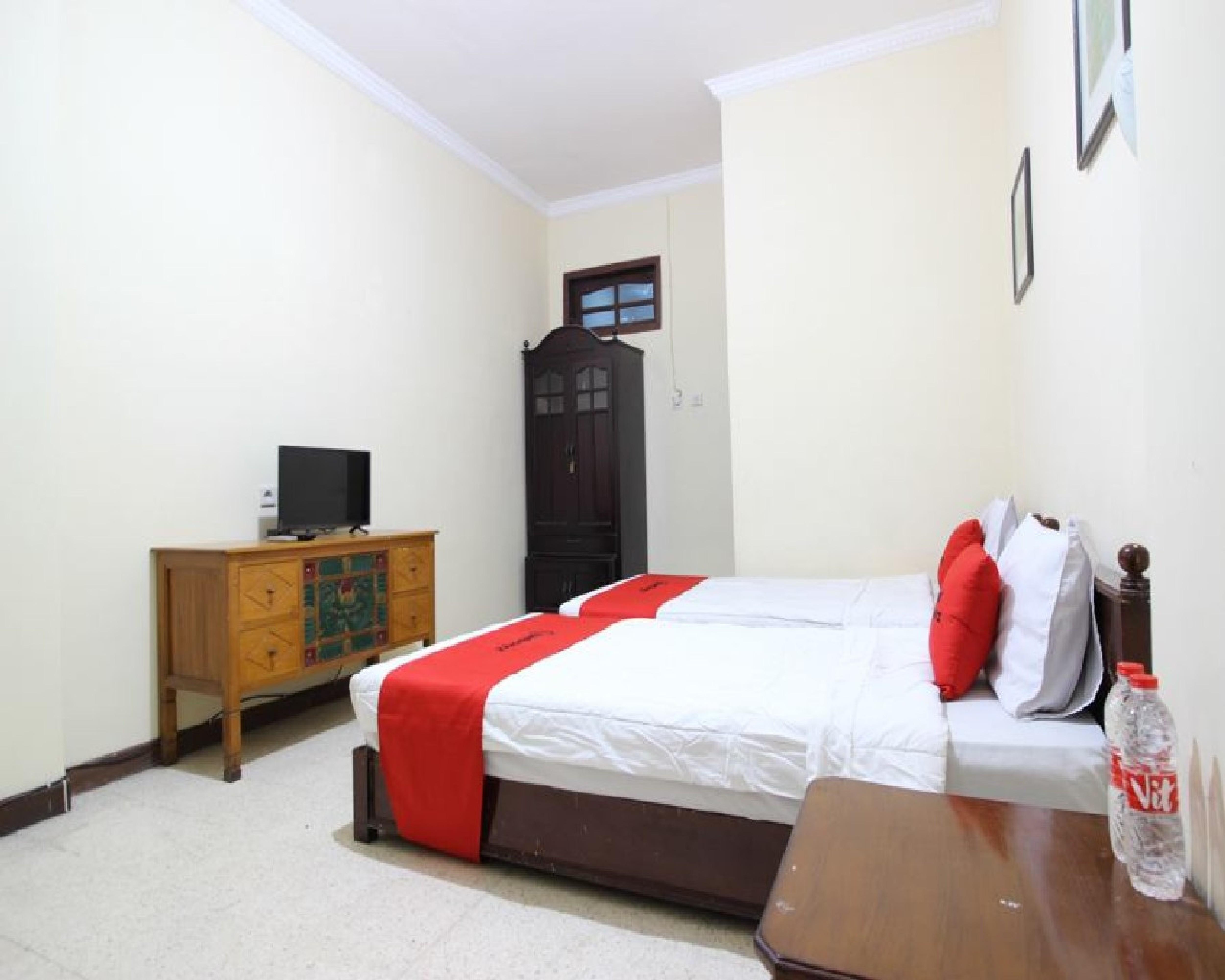 Reddoorz @ Mantrijeron 2 Hotel Yogyakarta Exterior foto