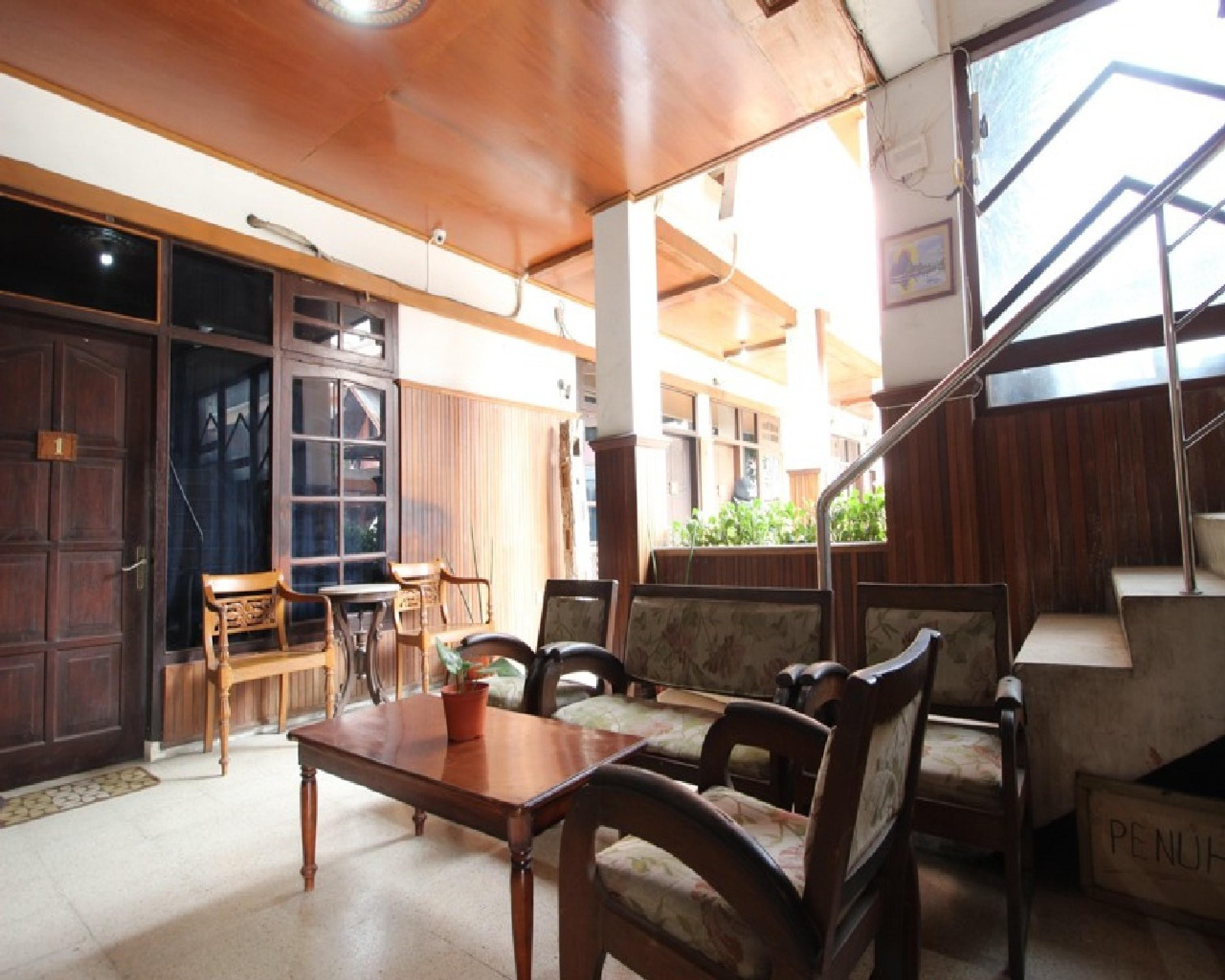 Reddoorz @ Mantrijeron 2 Hotel Yogyakarta Exterior foto