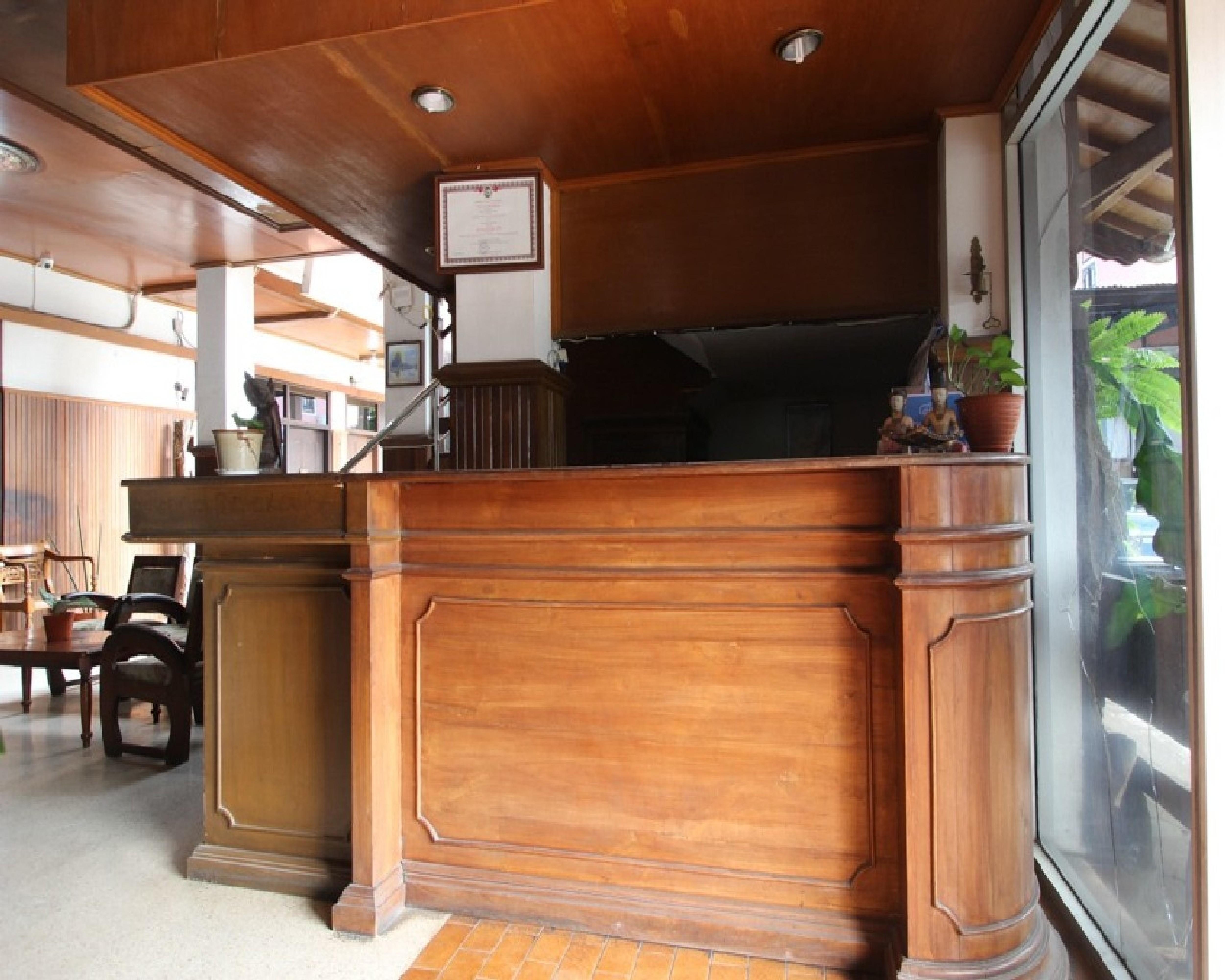 Reddoorz @ Mantrijeron 2 Hotel Yogyakarta Exterior foto