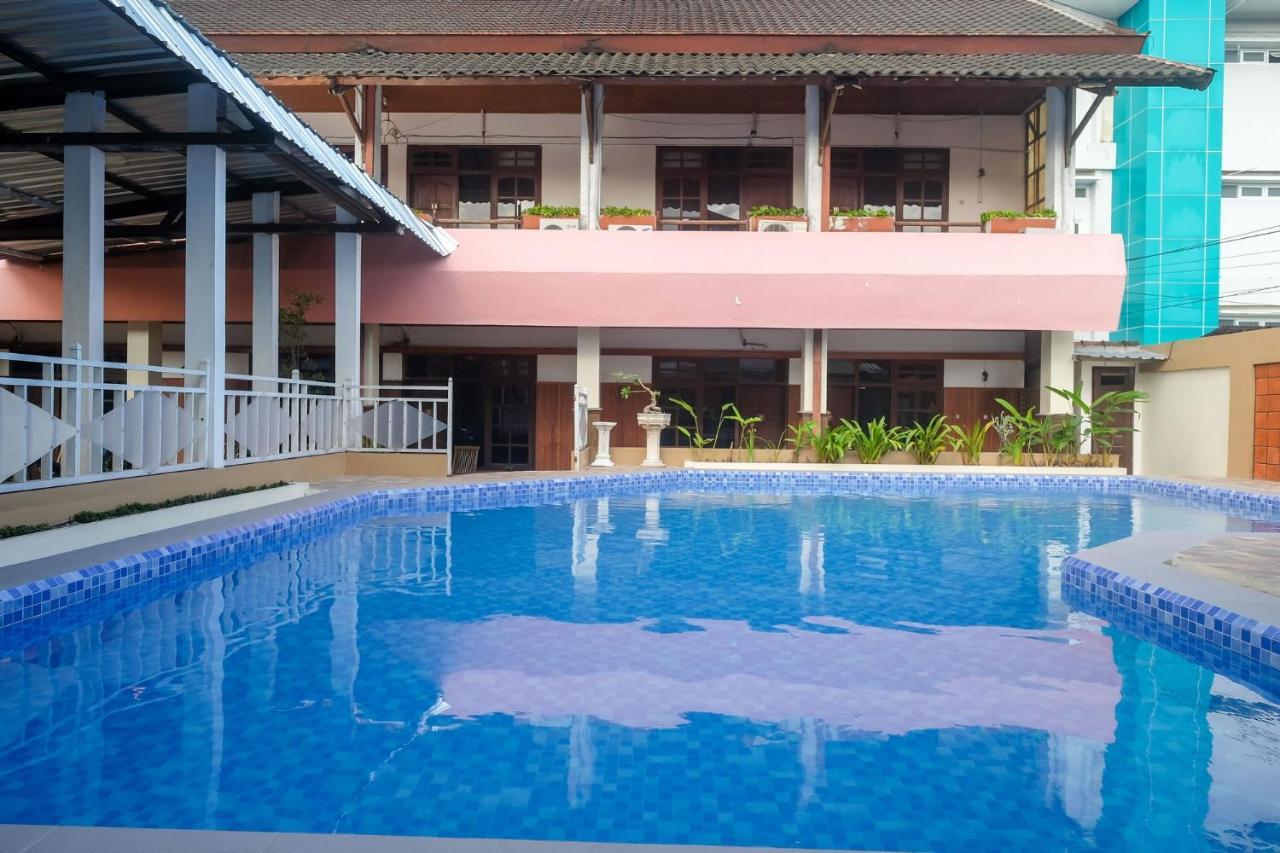 Reddoorz @ Mantrijeron 2 Hotel Yogyakarta Exterior foto