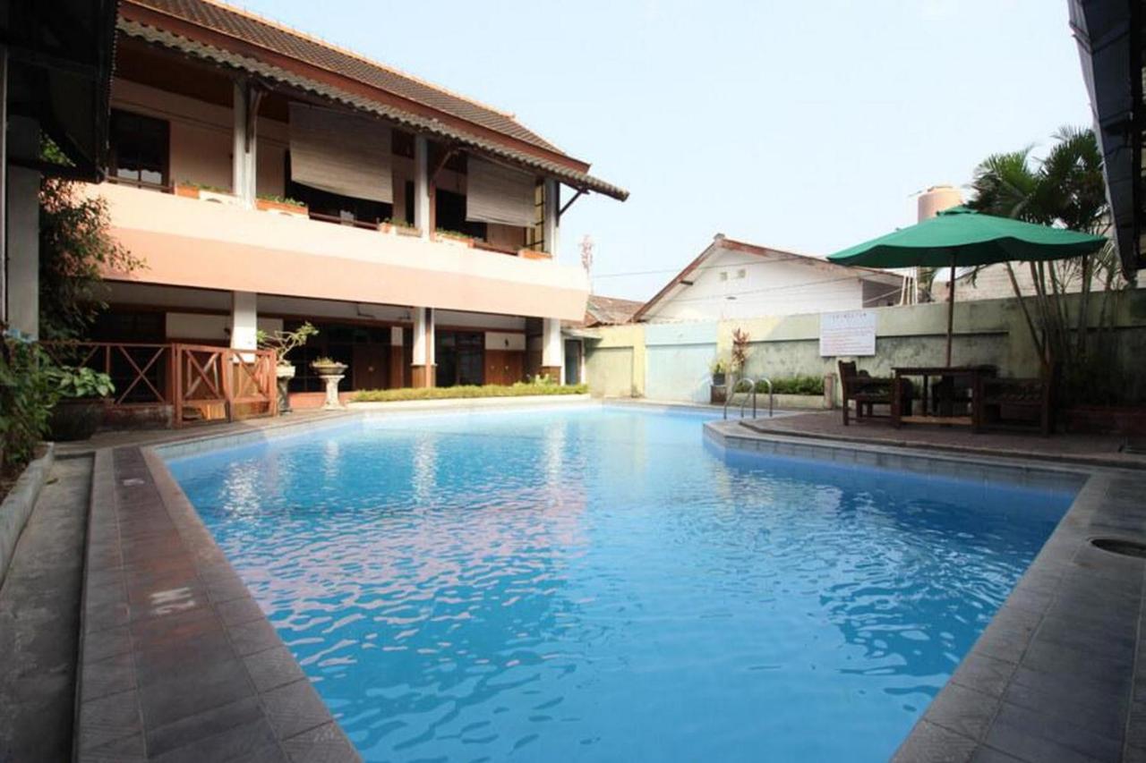 Reddoorz @ Mantrijeron 2 Hotel Yogyakarta Exterior foto