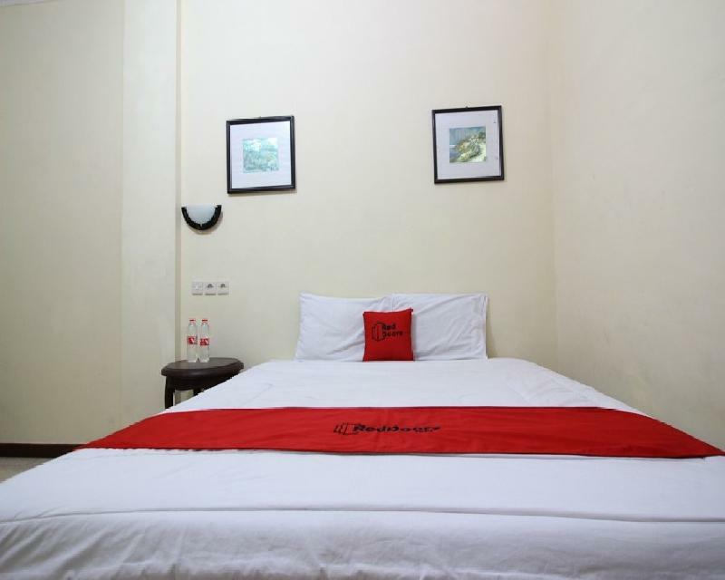 Reddoorz @ Mantrijeron 2 Hotel Yogyakarta Exterior foto